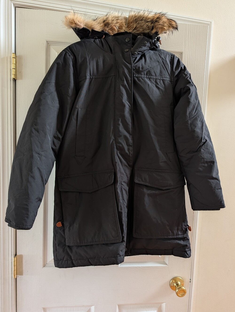 Woolrich Women's Black Parka with Coyote Fur Hood Trim